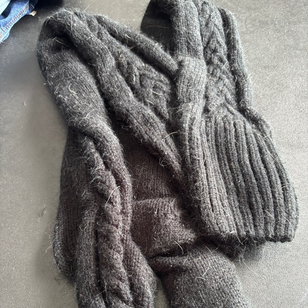 Knitted knee high leg warmers